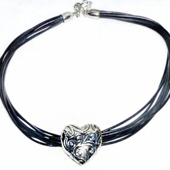 MULTI STRAND BLACK  LEATHER SILVER HEART NECKLACE - Picture 1 of 3